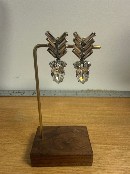Mandy Dan Jewelry - Mandy Dan vintage look dangle clippies clip on earrings with rhinestones